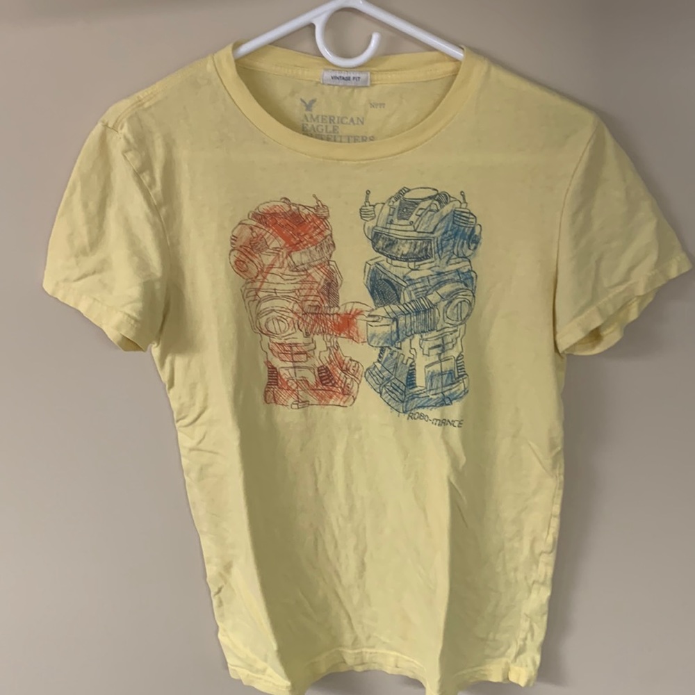 American eagle vintage fit tee robots robo-mance yellow size extra small xs